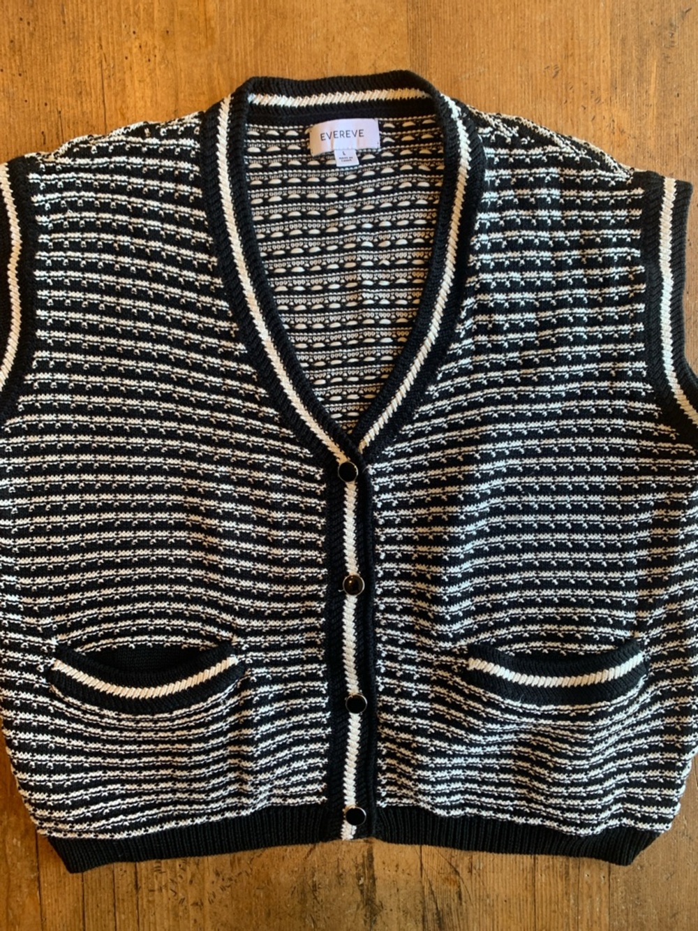 Evereve Black & White Textured Knit Sleeveless Cardigan